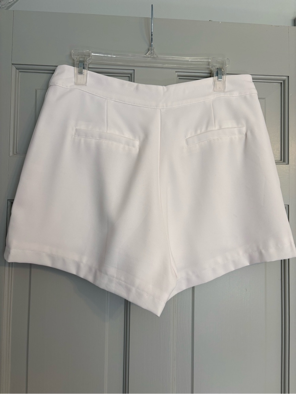 TCEC Large White High-Waist Tailored Shorts - Picture 2 of 7